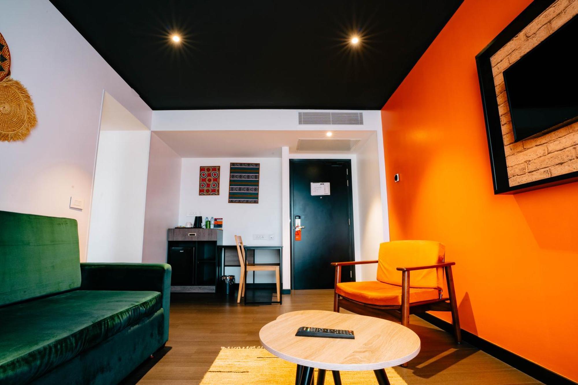Onomo Hotel カンパラ エクステリア 写真